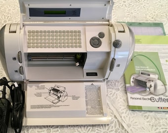Cricut Personal Electronic Cutter CRV001 ~ BRAND NEW CONDITION ~ Free Shipping