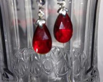 Vintage drop earrings Red