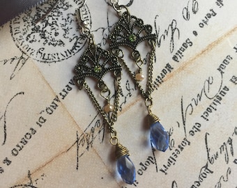 Vintage style dangle earrings