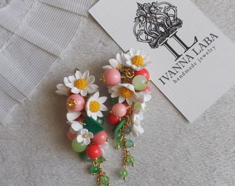 Daisy flower earrings, wild flowers, cute earrings, stylish earrings, handmade, gift earrings