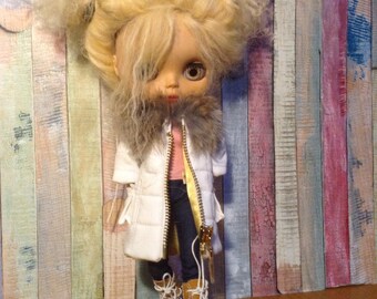 Anna Custom Blythe