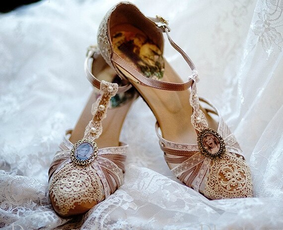 vintage t strap wedding shoes