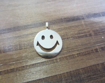 14k Yellow Gold Smiley Face Charm, Gold Charms, Face Charm, Round Charm