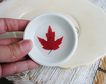 Fall Maple Leaf Ring Dish, Small Jewelry Organizer, Ring Dish, Jewelry Holder, Catchall Dish, Nature Lover Gift