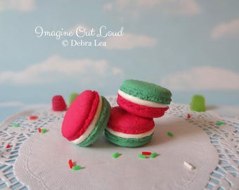FAUX MACARON Set Christmas Holiday Red Green