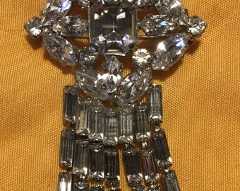 Fabulous Vintage Prong Set Clear Rhinestone Brooch. Large Center Stone with Waterfall Baquettes. Excellent