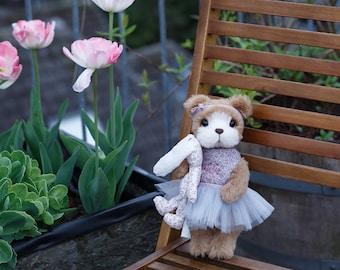 Artist collectible Teddy bear Maria (OOAK)