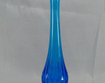 Vintage Blue Fenton Mid Century Swung Glass Vase, Stretched Glass vase -Blue 'pulled finger' glass vase