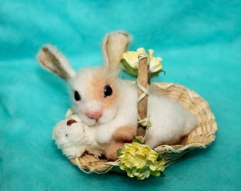 needle felted/ miniature sculpture / rabbit/ bunny / hare / Valentine's Day /handmade gift