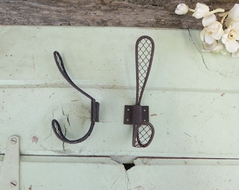 Metal Chicken Wire Mesh WALL HOOK ~ Rustic Industrial Urban Farmhouse Old World Hardware DIY