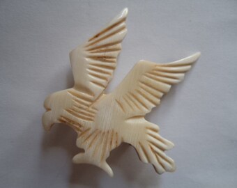 Vintage Carved Horn Eagle Brooch/Pin