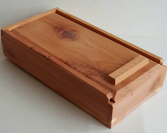 Aromatic cedar box