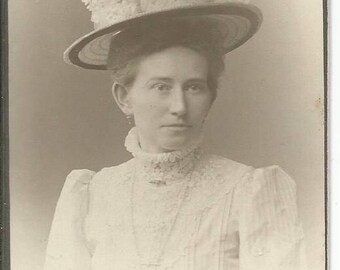 Antique 1900's CDV Woman Wearing Large White Flower Hat Carte de Vistie Germany