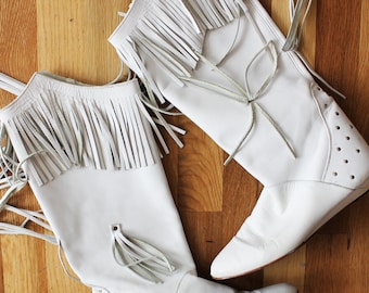 White Leather Fringe Studded Cowgirl / Cowboy 80s Boots
