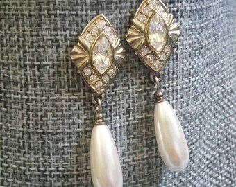 Vintage Rhinestone and faux pearl pierced earrings