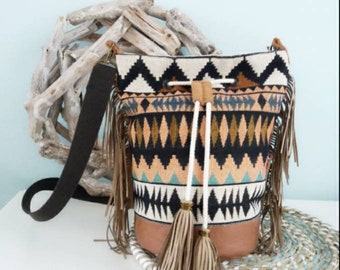 Bucketbag, schoulderbag, cross body, aztec, gobelin, leather, with zipper pocket, fringe.