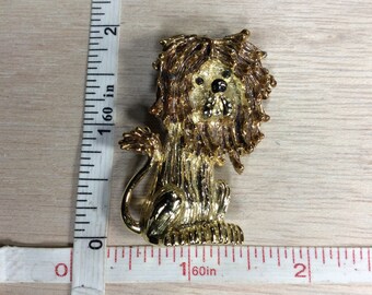 Vintage Gerry's Gold Toned Lion Dog Pin Brooch Used