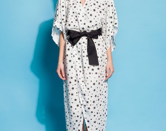 Black and white dress/ dress/ robe/ Wrap dress/ Summer dress/ Long sleeve dress/ Long dress/ Elegant dress/ Belted dress/ 105.320