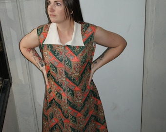 Vintage 60's Red & Green Peter Pan Collar Shift Dress Festive Christmas