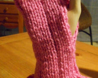 Make Waves Wristwarmers (Part of the Headway Collection)