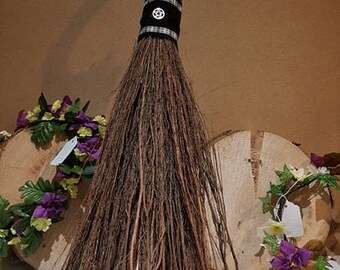 Medium Alter Broom Besom