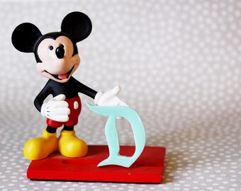 Marvelous Mint Classic Disney D Brooch