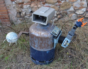 Robot Sculpture metal