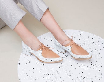 Women Leather Shoes, Leather Oxfords, Pointed Toes Shoes, Classic Shoes, Lace Up Shoes, Pointy Flats, Comfortable Shoes, Designer Handmade