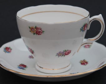 ROYAL VALE Bone China Teacup and Saucer Set