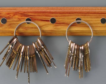 Magnetic key holder wall mounted