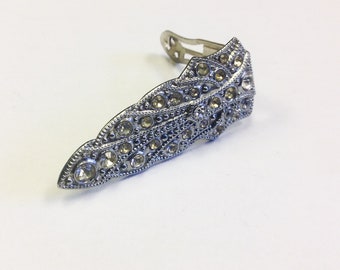 Vintage Art Deco paste dress clip, hair clip, in silver tone metal.