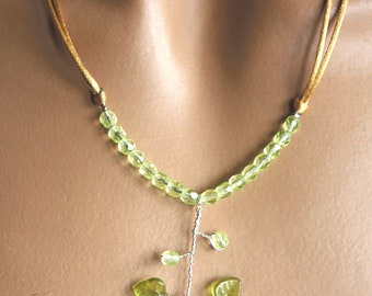 Plant lemon green necklace