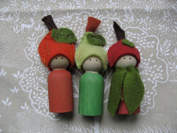 autumn peg dolls