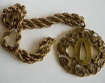 Vintage Signed ALVA MUSEUM Replica Japanese Tsuba Ethnic Gold Floral Pendant Necklace