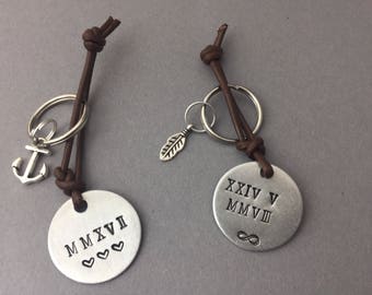 Personalized key ring//Roman numerals//gift for wedding//Birth//Anniversary//Friendship//special moments