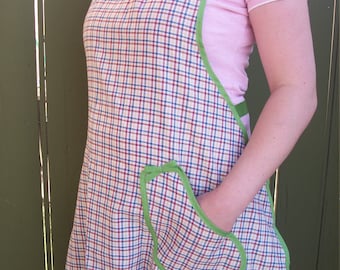 Apron//Aprons for Women//Gingham Apron//Full Apron//Cute Apron//Gift Ideas//Birthday Gift//Gifts for Women//Mother's Day gift//Gift for Mom