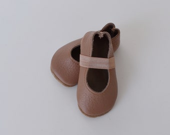 SALE - ballet flats /soft soled leather shoes / baby moccasin moccs / brown rose