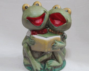 Frog Figurine Bell Singing Frogs Decor J.S.N.Y. Taiwan Green Vintage Frogs