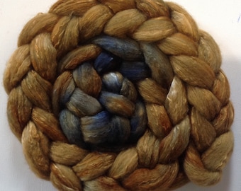 Hand Dyed gradient roving 3ozs polwarth mulberry silk 70/30 Ready to ship