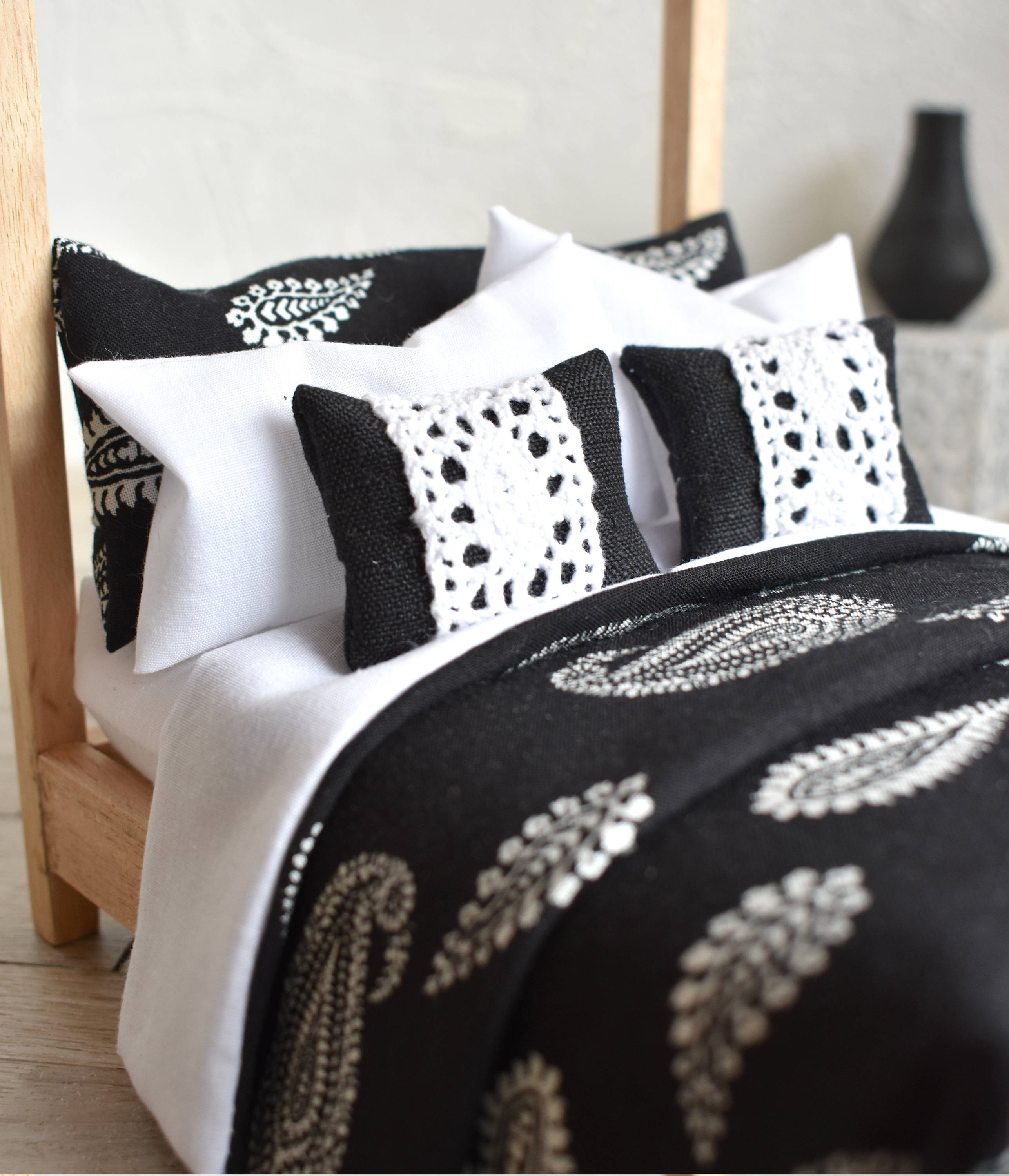 Modern Miniature 112 Dolls House Bed Linen Black & White Boho