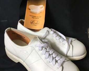 Vintage Linds Ladies Classic Women's Professional Bowling Shoes White Genuine Top Grain Leather, Size 6 1/2B