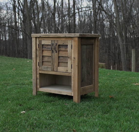 Rustic Vanity 30 Reclaimed Barn Wood w/Louvered