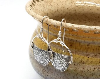 silver earrings | hoop earrings | artisan hammered earrings | boho earrings | bohemian jewelry | minimal earrings | trending jewelry