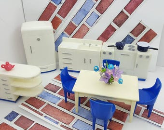 Plasco Kitchen Toy Dollhouse Traditional Style 1944 Fridge Stove Sink Table Chairs