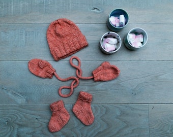 Baby Beanie Handknit - Baby Muts Handgebreid