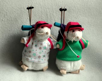 The little mouse hiker