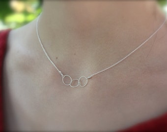 3 Circle Necklace, 3 sisters necklace Necklace, Silver Necklace, mother of 3 necklace, gift under 30, Silver Necklace, every day necklace