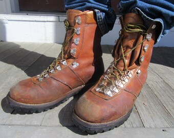 Vintage Chippewa Mountaineer Boots, vintage leather boots, Mountaineer Boots