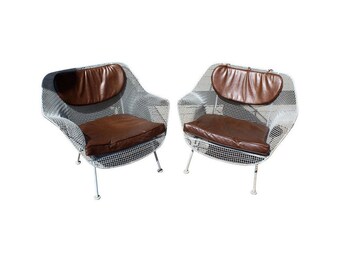 Mid Century Modern Woodard Sculptura Pair of Large Patio Armchairs 1950s