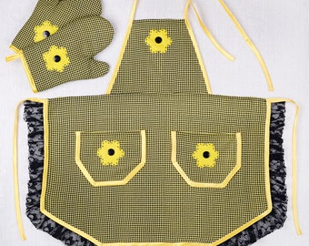 Kitchen apron for women with 2 gloves/handmade